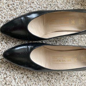 Vintage Bruno Magli Black Patent 3" heels- Size AAA 7